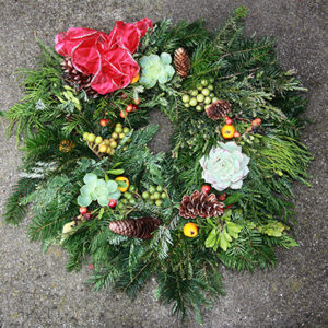 An image of a wreath made of pine leaves